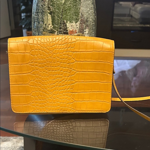 H&M Mustard Crocodile-Embossed Crossbody Bag - Picture 2 of 6